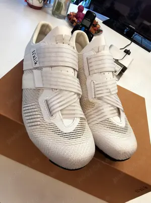 2x perechi pantofi ciclism FIZIK Tempo decos , Vento Powerstrap aeroweave carbon 44,5  - imagine 2