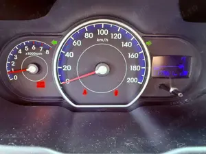 Vand Hyundai i10, an fabricatie 2012, motor 1.1L benzina, 69 CP - imagine 8