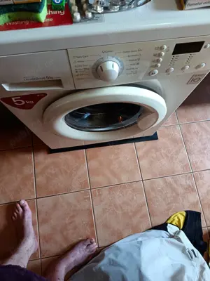 Vindem garsoniera parc Sebastian  - imagine 3