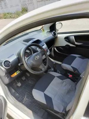 Toyota aygo 2013 - imagine 2