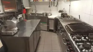 Carol Mosilor Subsol Parter Supr 115 mp locatie excelenta - imagine 7