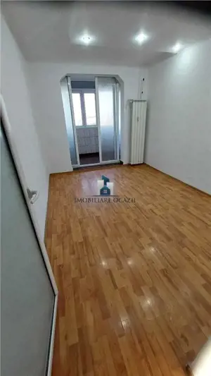 Vanzare Apartament 4 Camere Semidecomandat Sos. Berceni