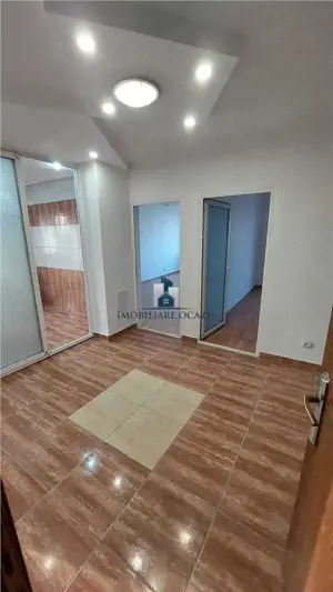 Vanzare Apartament 4 Camere Semidecomandat Sos. Berceni - imagine 4