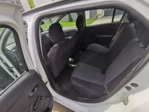 Vand autorizatie + masina taxi Cluj-Napoca - imagine 4