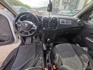 Vand autorizatie + masina taxi Cluj-Napoca - imagine 7