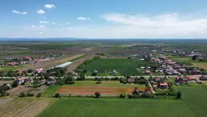 Teren intravilan de 1.900 mp | Decebal | La doar 3,5 km de Satu Mare - imagine 6