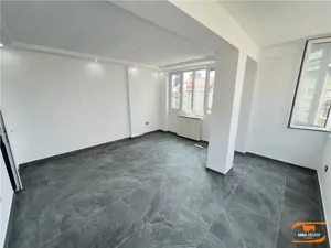 3 camere decomandat Ultracentral totul nou, CENTRALA PROPRIE - imagine 19