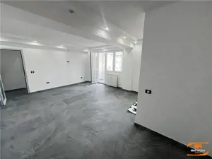 3 camere decomandat Ultracentral totul nou, CENTRALA PROPRIE - imagine 3