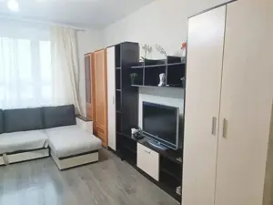 Garsoniera in zona Astra