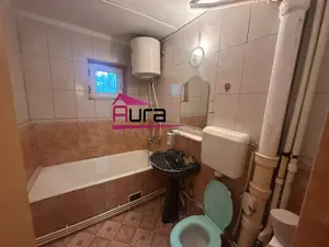 Apartament 4 camere zona Vest - imagine 2 Apartament 4 camere zona Vest - imagine 2