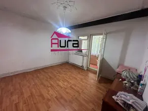 Apartament 4 camere zona Vest - imagine 8 Apartament 4 camere zona Vest - imagine 8