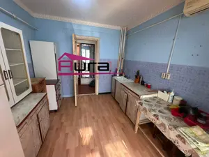 Apartament 4 camere zona Vest - imagine 12 Apartament 4 camere zona Vest - imagine 12