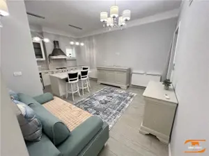 Apartament  deosebit, amenajat LUX,  boxa, curte acces auto 
CENTRAL