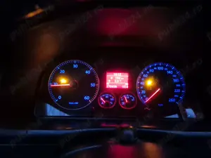 Vând Volkswagen Touran - imagine 3