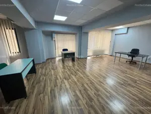 Casa de Cultura, spatiu IDEAL BIROURI, 242 mp.