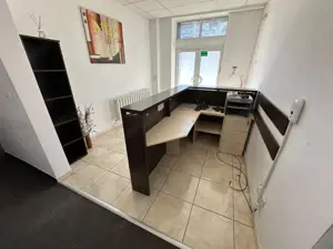 Spatiu parcare privata birouri/clinica/ Pacurari 