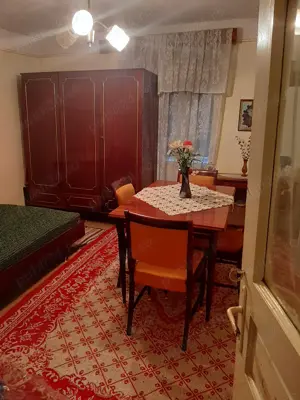 Casă de vânzare la țară - imagine 5