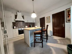 Casă de vanzare 200 mp utili, teren 2.160 mp Simeria, Str. G. Coșbuc