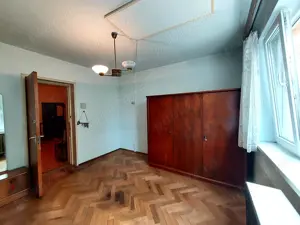 De vânzare apartament 3 camere, Deva  80 mp  str. Titu Maiorescu, parter - imagine 8