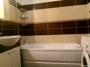 Închiriez apartament cu doua camere, in zona centrala. - imagine 3