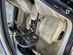 Audi A8 4.2 TDI Quattro - imagine 10