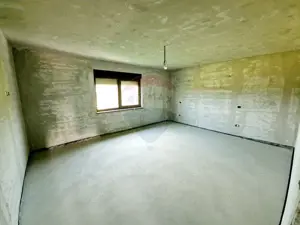 Casă spațioasă S+P+1E+M și teren generos 1664 mp - imagine 19