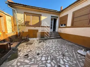 Casa cu 5 camere, 777 mp teren la MOLDOVA VECHE, ideal casa de vacanta - imagine 8 Casa cu 5 camere, 777 mp teren la MOLDOVA VECHE, ideal casa de vacanta - imagine 8