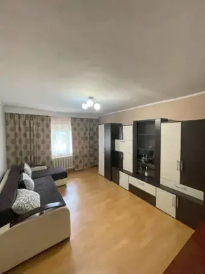 Apartament de vanzare, cu 3 camere decomandat, 68 mp, parter, zona Pasunii