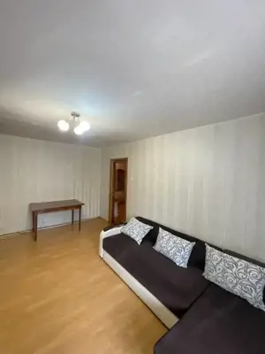 Apartament de vanzare, cu 3 camere decomandat, 68 mp, parter, zona Pasunii - imagine 3