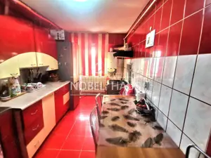 Apartament 3 camere, et 4, decomandat, Barlad, zona Gara - Recumed - imagine 2