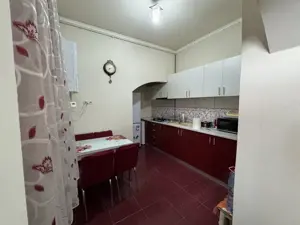 2 cam curte privata GARAJ boxa zona Maria - imagine 3