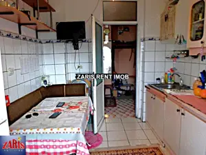 Vanzare apartament 3 camere decomandat in Ploiesti, zona 9 Mai - imagine 12 Vanzare apartament 3 camere decomandat in Ploiesti, zona 9 Mai - imagine 12