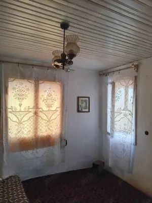 Casă bătrânească de vânzare  - imagine 2 Casă bătrânească de vânzare  - imagine 2