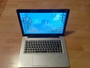 Laptop Lenovo U410, i5 3317U, 8 Gb RAM, placă dedicată Nvidia GeForce 610M, două SSD 128 Gb, 24 Gb