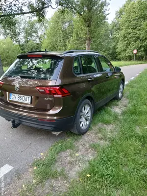 Volkswagen Tiguan  - imagine 4