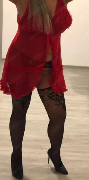 Doamnă matură sexi ,servici TOP  - imagine 3