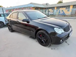 Vând Mercedes C class w203 1.8 kompressor impecabilă!