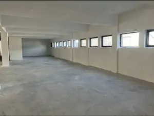Vând sau închiriez clădire cu teren - imagine 6