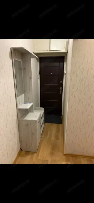 Ofer spre inchiriere garsoniera in Drumul Taberei