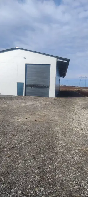 Hala 250 mp noua Ciorogarla ( Autostrada A 1 )