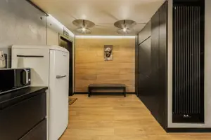 Mamaia Central 2 camere lux 94 mp parcare inclusă vedere superbă - imagine 3