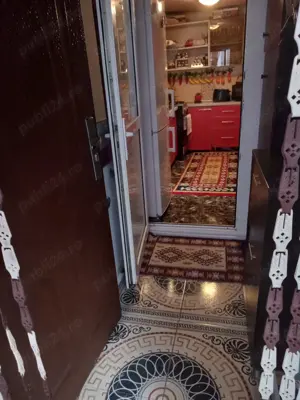 Proprietar vand Casa cu 2 camere si 2 bai, CURTE COMUNA Sector 6 - imagine 3