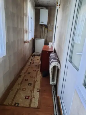 Oferim spre inchiriere garsoniera in zona Piata Giulesti - imagine 2