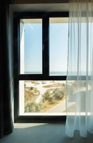Vedere la mare apartament deosebit mobilat lux chirie termen lung - imagine 20