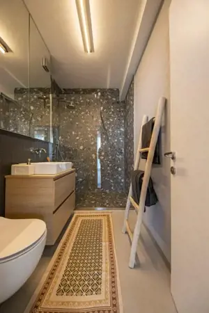 Vedere la mare apartament deosebit mobilat lux chirie termen lung - imagine 16