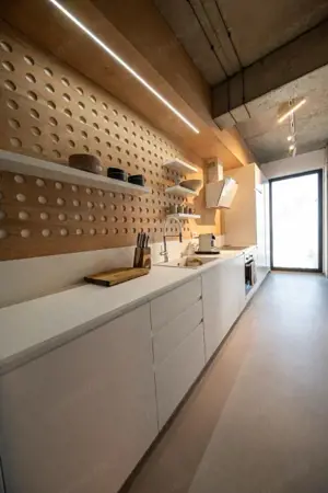 Vedere la mare apartament deosebit mobilat lux chirie termen lung - imagine 14
