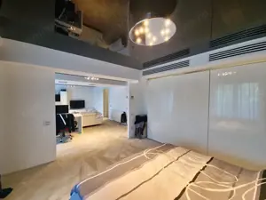 Vila deosebita  la un pas de mare mobilata si utilata - imagine 8