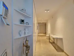 Vila deosebita  la un pas de mare mobilata si utilata - imagine 3