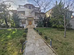 Vilă unică zona Stadion piscina teren 1200 mp