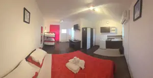 Pensiune Retrasa Ideala Petreceri Private Costinesti - Schitu - imagine 12 Pensiune Retrasa Ideala Petreceri Private Costinesti - Schitu - imagine 12